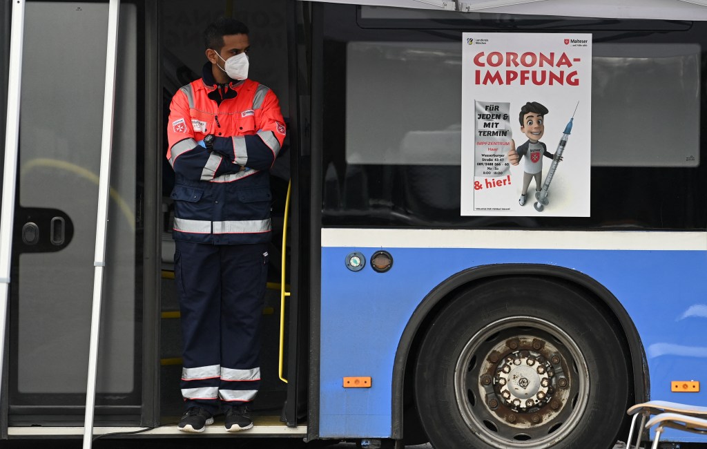 #COVID-19 | ALEMANIA REGISTRA RÉCORD DE CASOS CON HOSPITALES COLAPSADOS POR LA CUARTA OLA DE&nbsp;CONTAGIOS