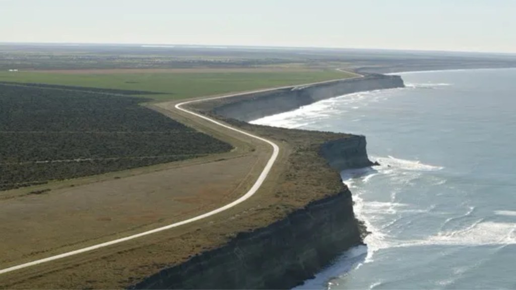 #CHUBUT | CORTARON LAS RUTAS DE RIPIO DEL ACCESO A PENÍNSULA POR LA LLUVIA&nbsp;CAÍDA