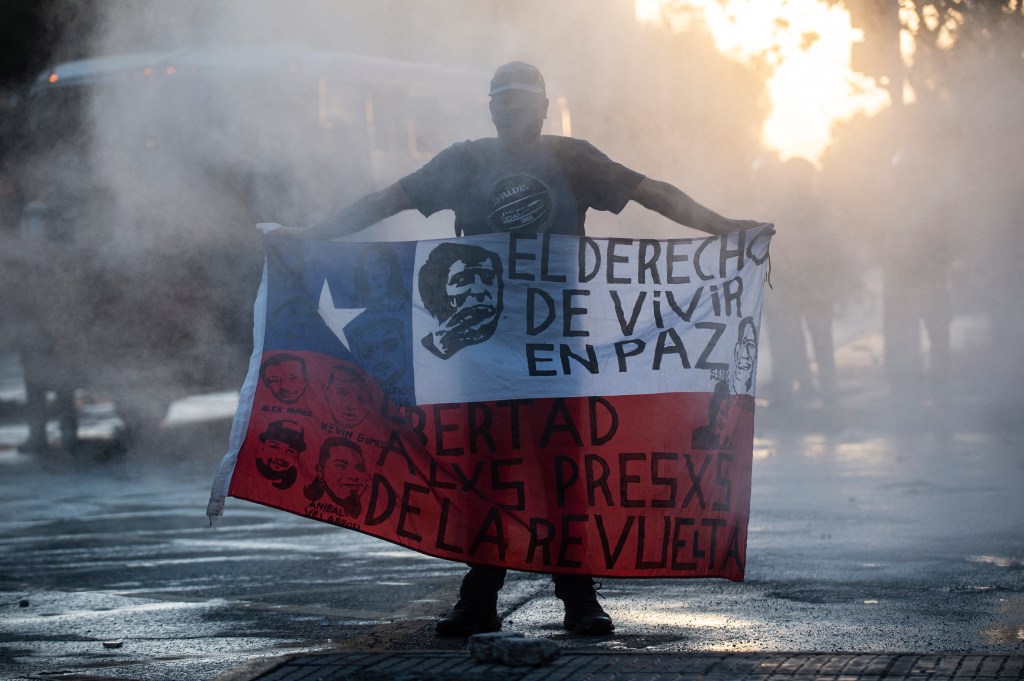 #CHILE | LOS CHILENOS VOTAN HOY EN UNA DE LAS ELECCIONES MAS INCIERTAS DE LOS ÚLTIMOS&nbsp;AÑOS