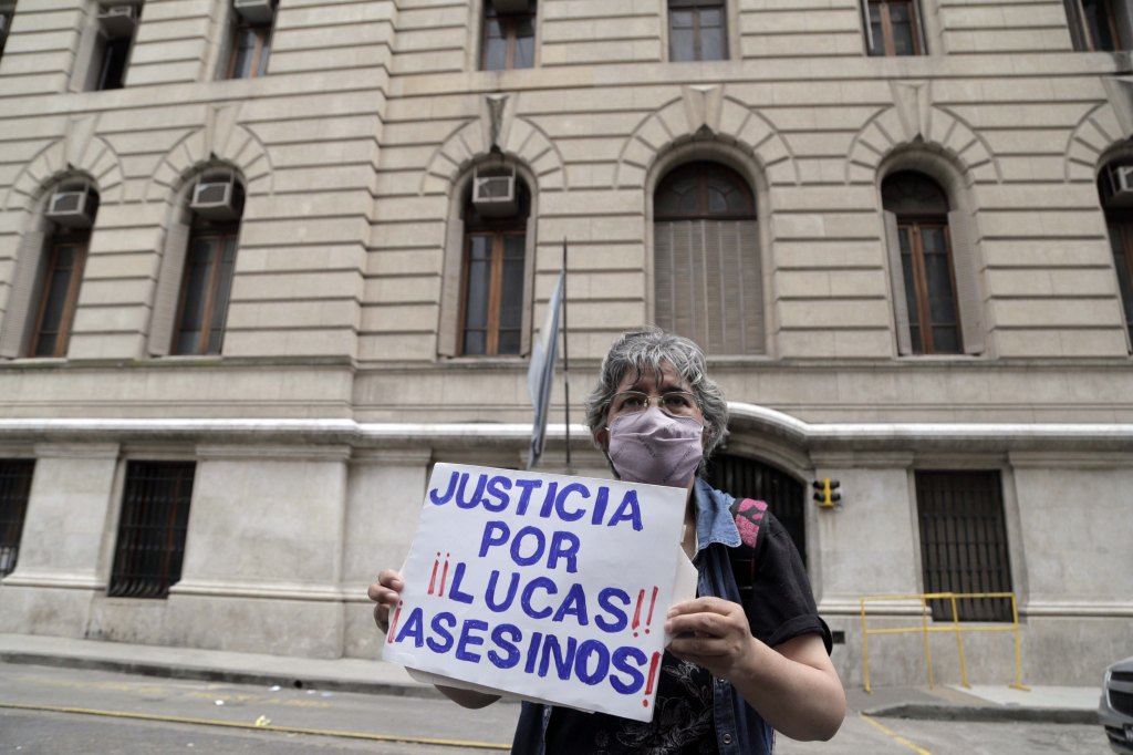#JUSTICIA | COMENZARON A INDAGAR A LOS POLICÍAS ACUSADOS DE MATAR DE DOS BALAZOS EN LA CABEZA A LUCAS&nbsp;GONZÁLEZ