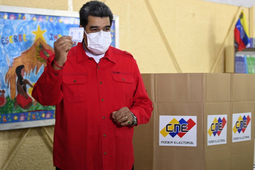 #VENEZUELA | EL CHAVISMO LOGRA GRAN VICTORIA ELECTORAL Y SE ALZA CON 21 DE 24 GOBERNACIONES EN&nbsp;JUEGO
