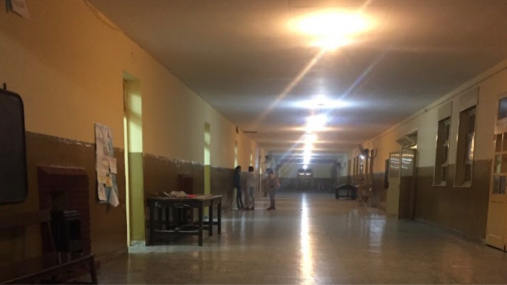 #POLICIALES | DETUVIERON A UN DOCENTE ACUSADO DE ABUSAR SEXUALMENTE DE 7 ALUMNAS 