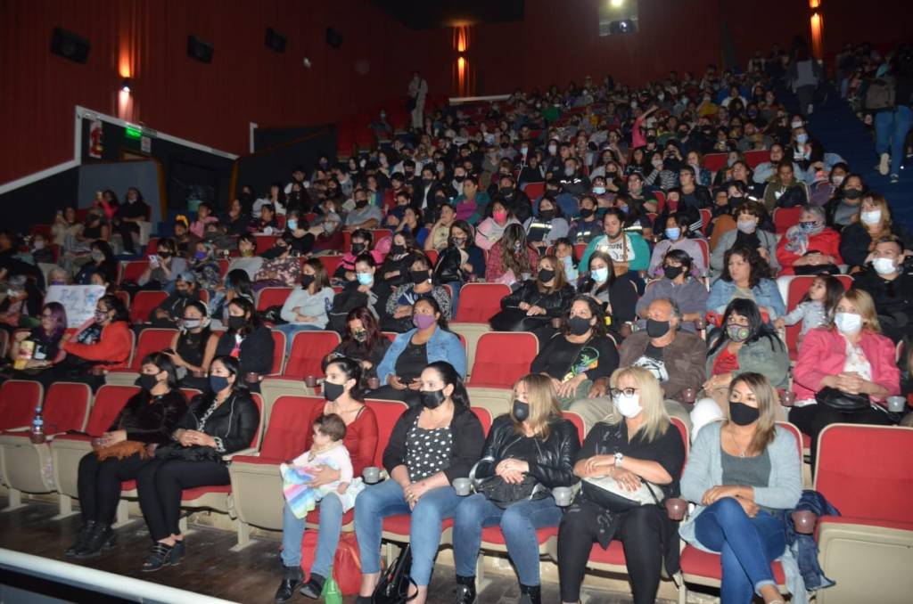 #TRELEW | SE PRESENTÓ A SALA LLENA EL DOCUMENTAL “MOLLY, ARTESANA DE&nbsp;SUEÑOS”