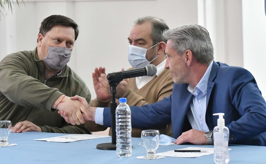 #CHUBUT | PROVINCIA Y LA FEDERACIÓN DE BOMBEROS VOLUNTARIOS FIRMARON UN CONVENIO PARA IMPLEMENTAR ESTRATEGIAS DE PREVENCIÓN Y CONTROL DE INCENDIOS&nbsp;FORESTALES