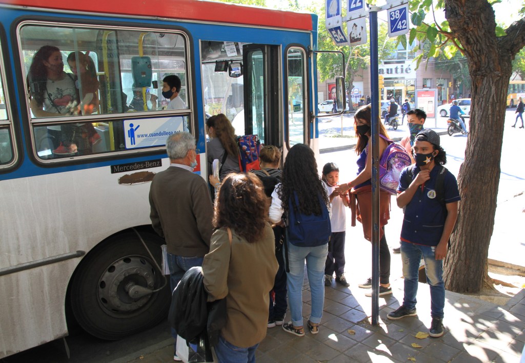 #PAÍS | NO HABRÁ PARO DE COLECTIVOS DE CORTA Y MEDIA&nbsp;DISTANCIA