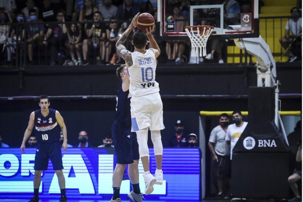 #BÁSQUETBOL | CON EL BRILLANTE REGRESO DE DELFINO ARGENTINA DERROTÓ FÁCILMENTE A&nbsp;PARAGUAY