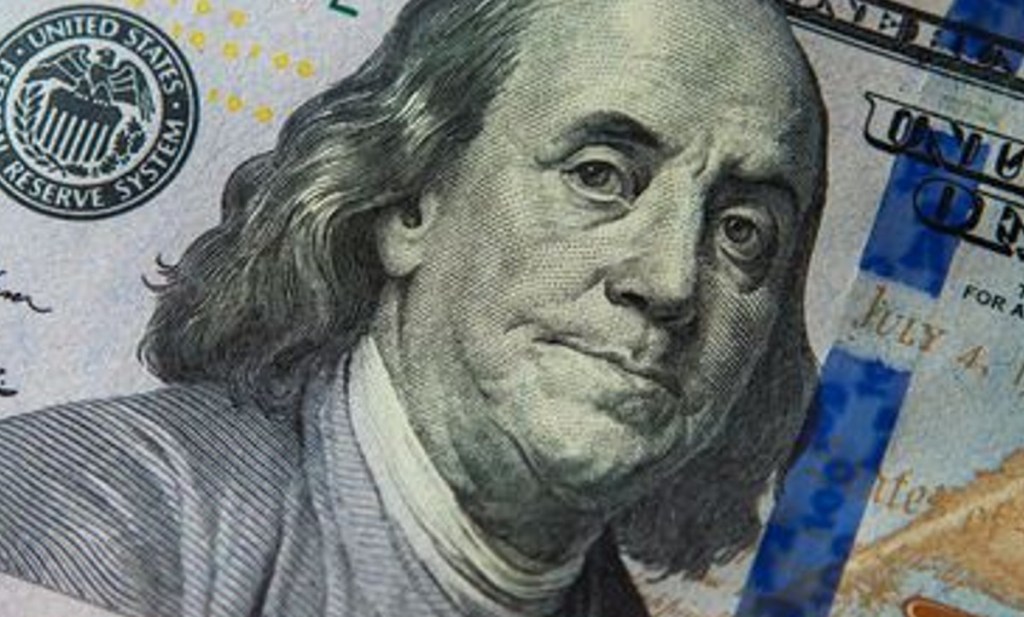 #ECONOMÍA | LUEGO DE LAS ELECCIONES BAJÓ EL DÓLAR&nbsp;BLUE