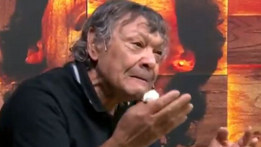 #FÚTBOL | «SIGO MUY MAL POR LA MUERTE DE DIEGO» DIJO GALÍNDEZ, EX UTILERO DE LA&nbsp;SELECCIÓN