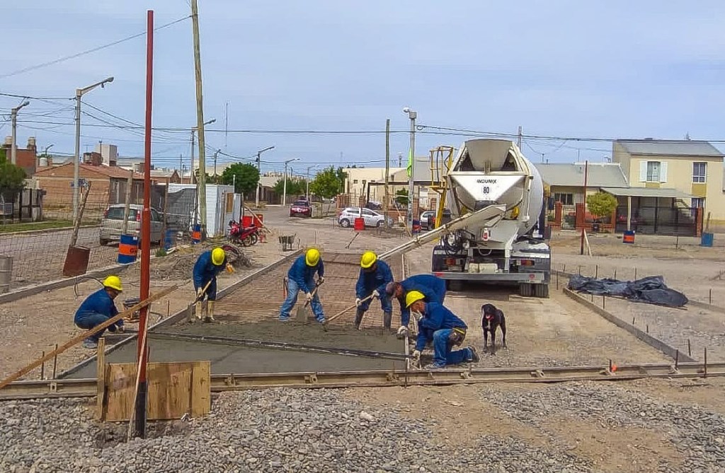 #TRELEW | AVANZA LA CONSTRUCCIÓN DE LA «PLAZA DE LA&nbsp;MUJER»