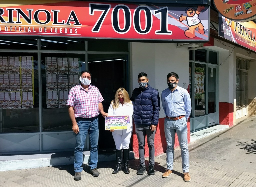 #SUERTE | LOTERÍA DEL CHUBUT PREMIÓ A UNA VECINA DE LAGO&nbsp;ROSARIO