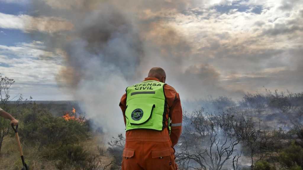 #CHUBUT | DEFENSA CIVIL EXTINGUIÓ INCENDIO QUE AFECTÓ 90 HECTÁREAS EN EL ESTABLECIMIENTO “LOS&nbsp;GAUCHOS”