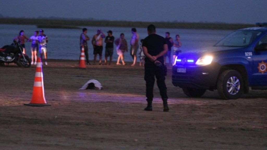 #POLICIALES | SICARIOS MATAN A BALAZOS A UN JOVEN DE 18 AÑOS EN UNA PLAYA DE SANTA&nbsp;FE