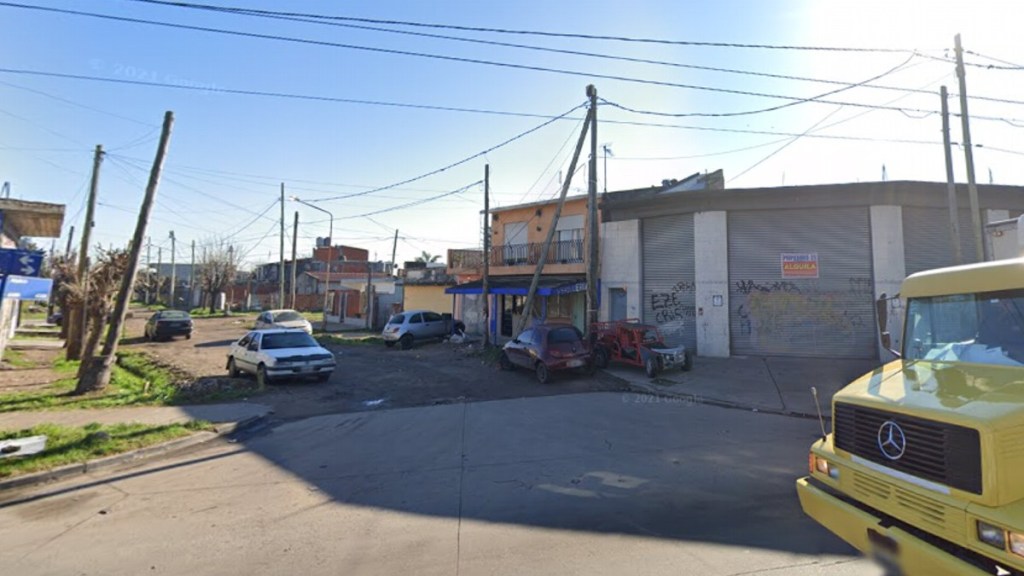 #POLICIALES | UNA OFICIAL DE POLICÍA MATÓ A UN «MOTOCHORRO» QUE QUISO ROBAR EN UNA PARADA DE&nbsp;COLECTIVOS