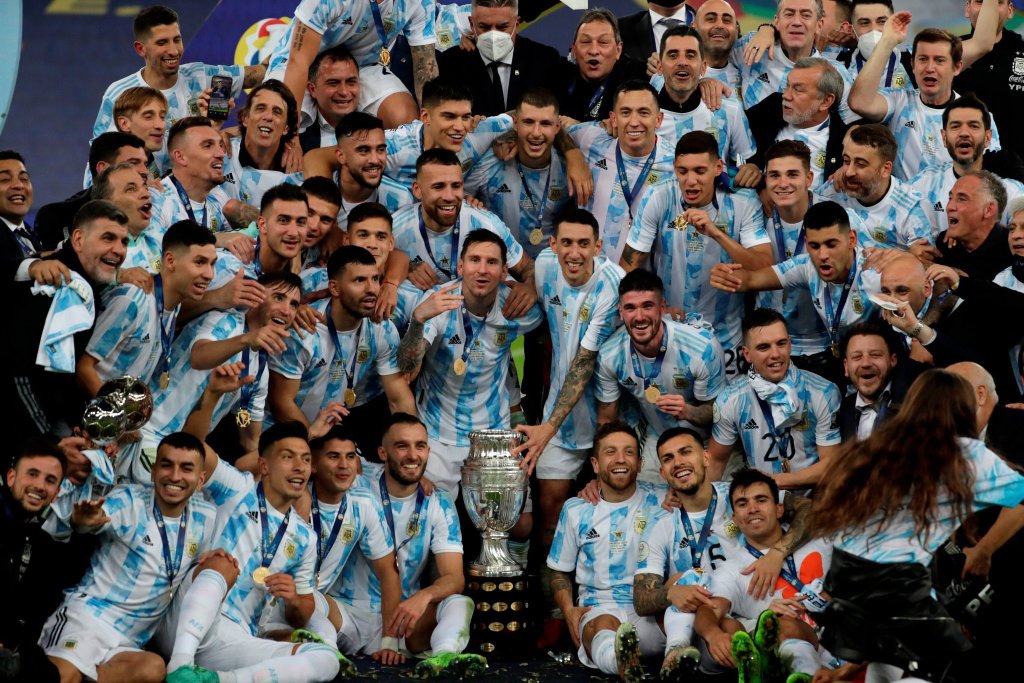 #FÚTBOL | ARGENTINA SUBIÓ AL QUINTO PUESTO DEL RANKING FIFA Y POR AHORA ES CABEZA DE SERIE EN EL MUNDIAL DE QATAR&nbsp;2022