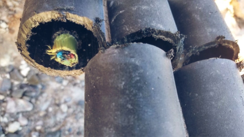 #CHUBUT | GRAN PARTE DE LA PROVINCIA SE QUEDÓ SIN CELULAR E INTERNET POR UN CORTE INTENCIONAL DE FIBRA&nbsp;ÓPTICA