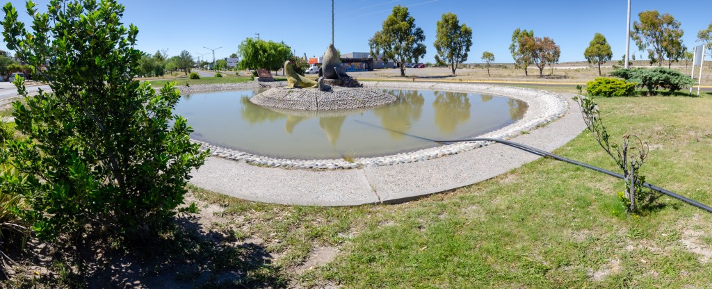 #RAWSON | PIDEN QUE NO UTILICEN LA ROTONDA DE LOS LOBOS PARA&nbsp;BAÑARSE
