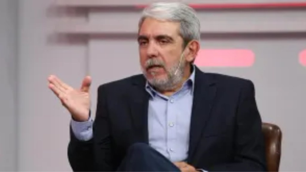 #POLICIALES | ANIBAL FERNÁNDEZ: “HAY ESTÚPIDOS QUE ESTÁN DENTRO DE LA FUERZA POLICIAL QUE ACTÚAN COMO&nbsp;MAFIOSOS”