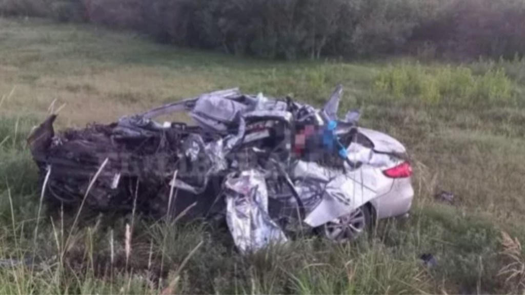 #TRAGEDIA | TRES MUERTOS Y UN HERIDO GRAVE EN UN CHOQUE ENTRE UN AUTO Y UN COLECTIVO DE LARGA&nbsp;DISTANCIA