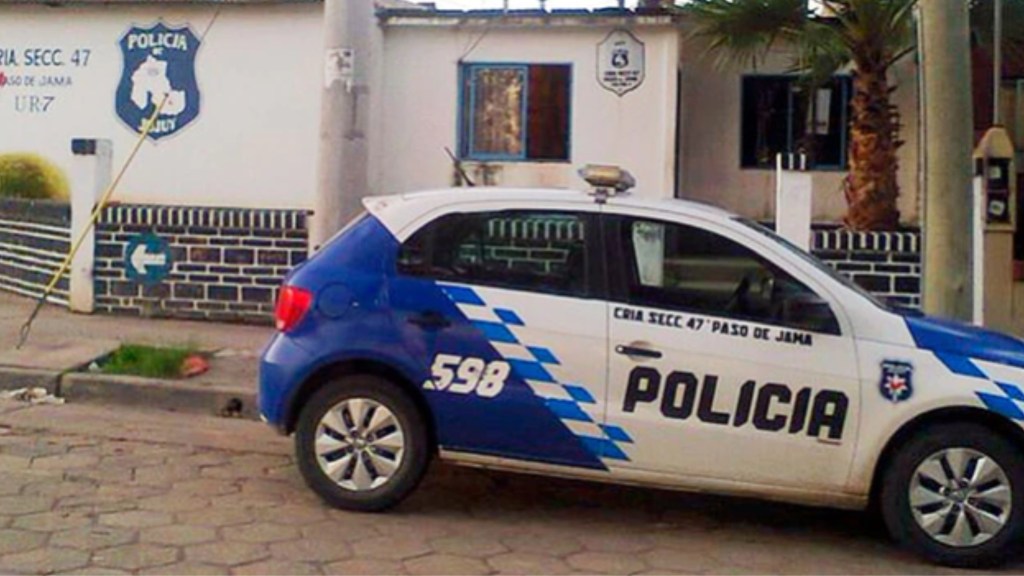 #INDIGNANTE | ABANDONÓ A SUS HIJOS Y LOS DEJÓ ENCERRADOS Y SIN COMIDA PARA PASAR NOCHEBUENA CON SU&nbsp;PAREJA