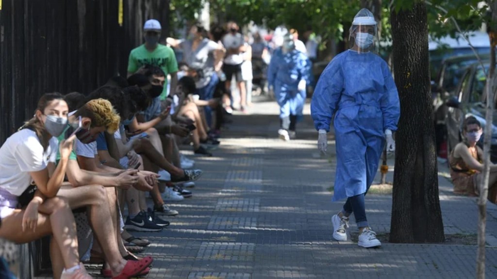 #COVID-19 | ALARMANTE AUMENTO DE CONTAGIOS EN ARGENTINA: 20.263 CASOS Y 31 MUERTES EN LAS ÚLTIMAS 24&nbsp;HORAS