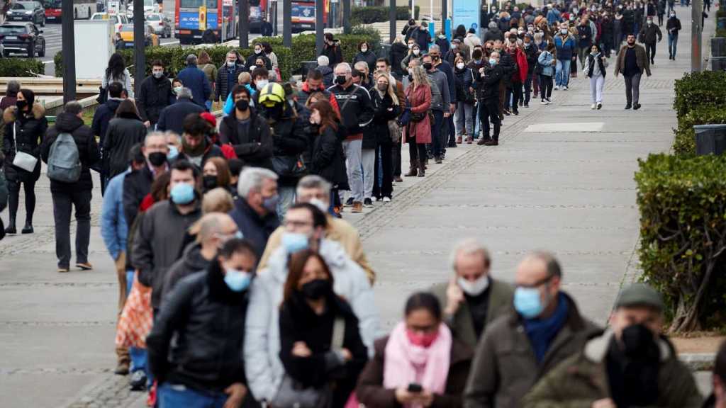#PANDEMIA | España sumó 214.619 contagios y 120 muertes en un día, en una preocupante sexta&nbsp;ola