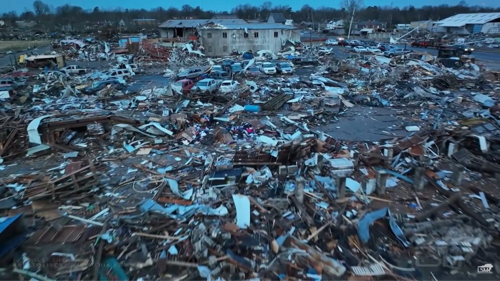 #DESASTRE | AL MENOS 80 MUERTOS POR DECENAS DE MORTÍFEROS TORNADOS EN ESTADOS&nbsp;UNIDOS