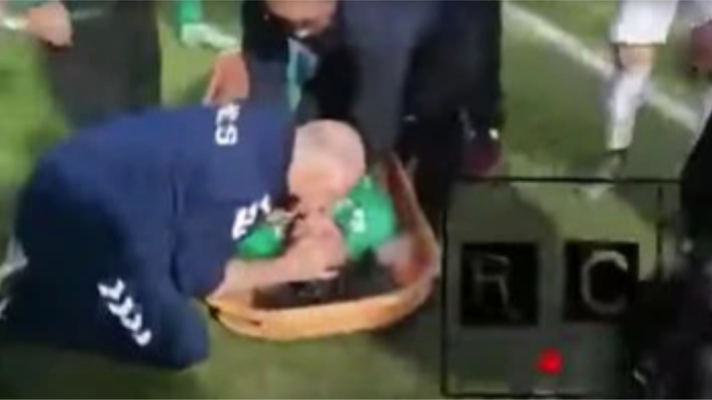 #TRAGEDIA | MUERE UN JUGADOR DE FÚTBOL DE UN GOLPE EN LA CABEZA EN PLENO&nbsp;PARTIDO