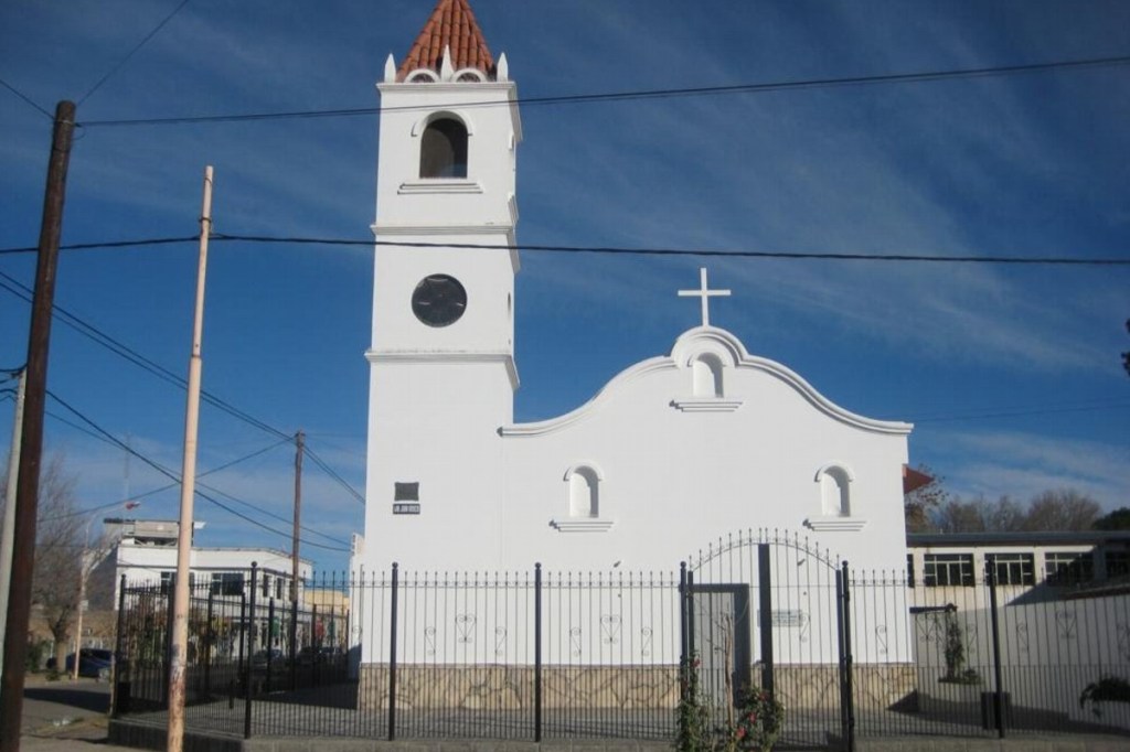 #POLICIALES | TRATÓ DE VIOLAR A UNA NENA DE 12 AÑOS EN UNA IGLESIA Y LE ROBÓ EL&nbsp;CELULAR