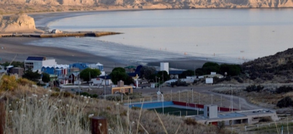 #CHUBUT | CAMIONES CISTERNA LLEVARAN AGUA A&nbsp;PIRAMIDES