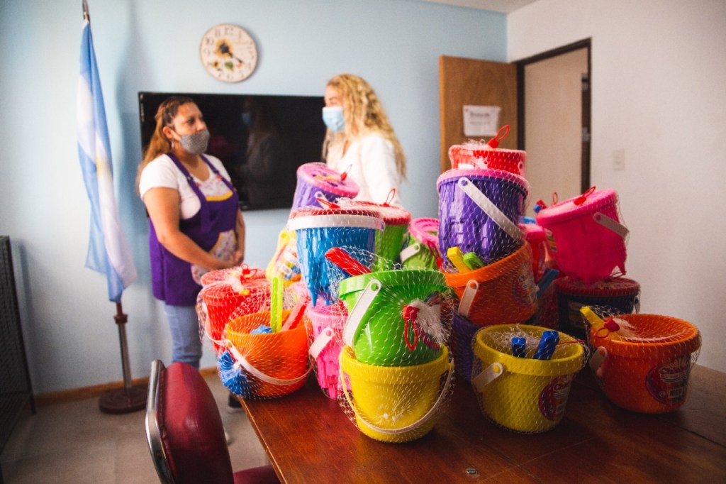 #RAWSON | EL MUNICIPIO ACOMPAÑÓ LA ENTREGA DE JUGUETES DONADOS POR AGRUPACIÓN DE&nbsp;MARINEROS