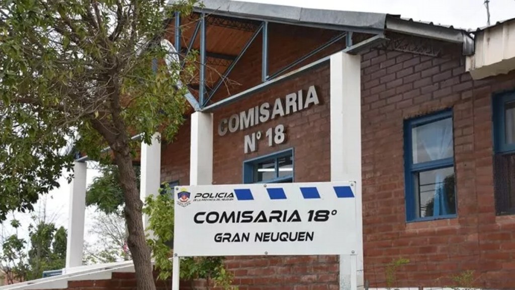 #JUSTICIA | LO ACUSAN DE HABER MATADO DE UNA PUÑALADA AL EX DE SU PAREJA Y LE DAN PRISIÓN&nbsp;DOMICILIARIA