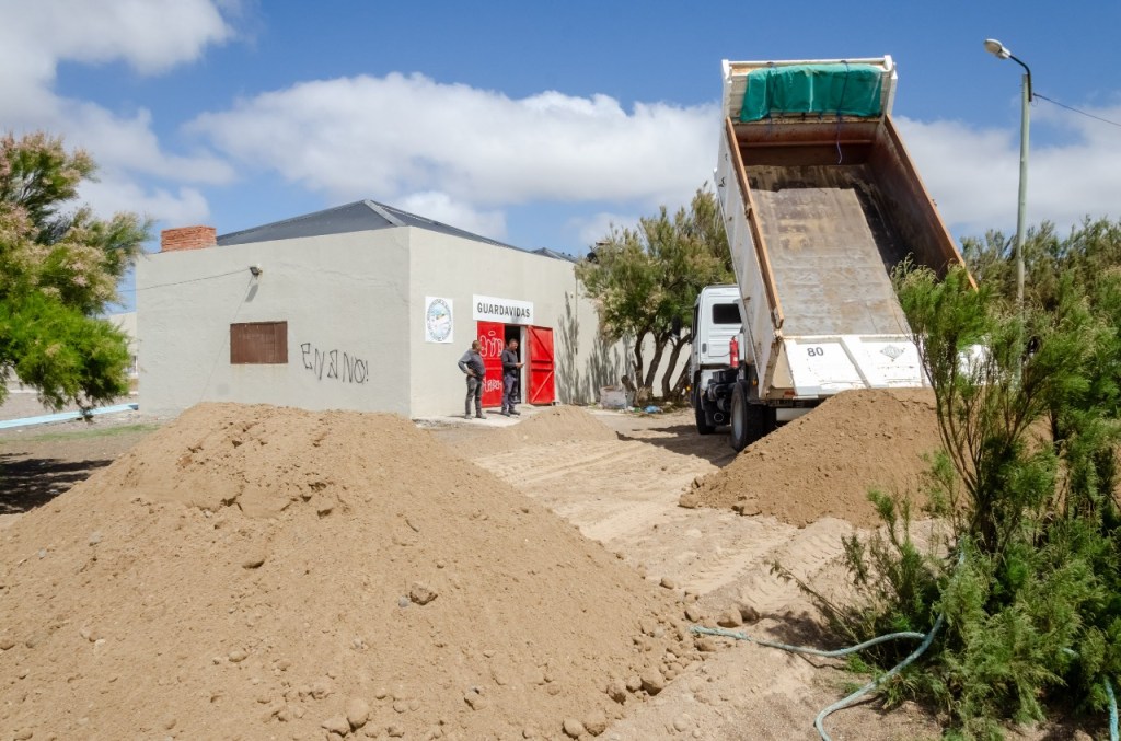 #RAWSON | OBRAS DE MEJORAMIENTOS EN PLAYA&nbsp;UNIÓN