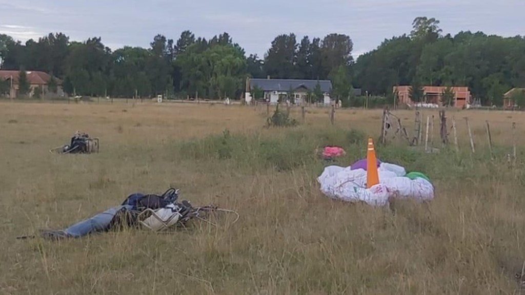 #POLICIALES | UN MUERTO Y UN HERIDO GRAVE EN EXTRAÑO CHOQUE DE&nbsp;PARAPENTES