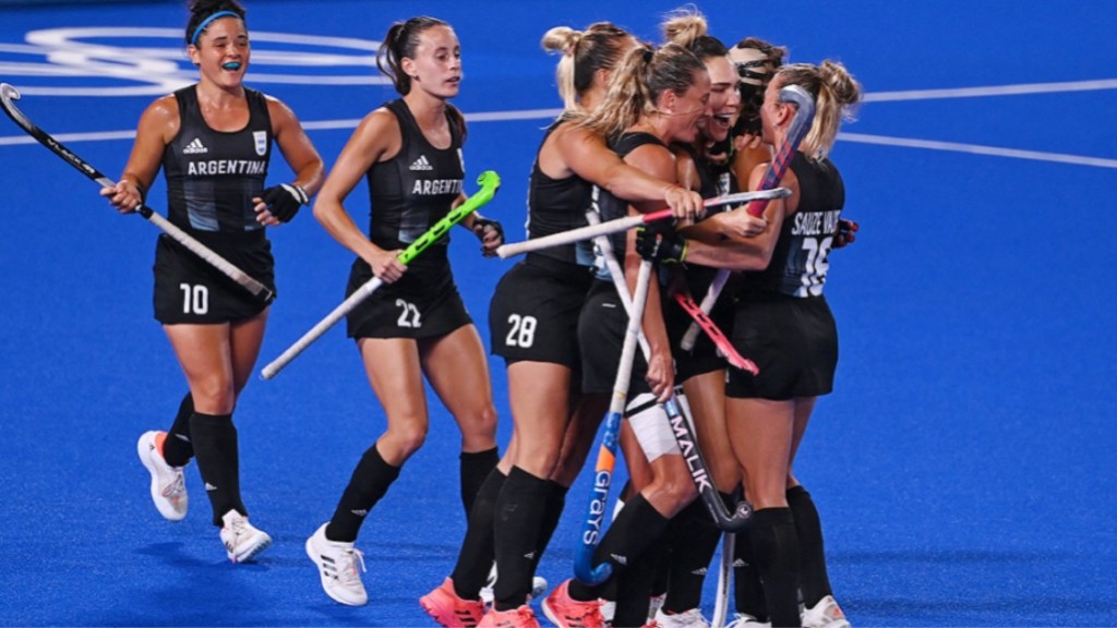 #HOCKEY | LAS LEONAS GOLEARON A CANADÁ 3-0 Y SE CLASIFICARON AL&nbsp;MUNDIAL