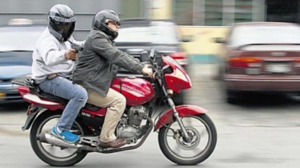 #POLICIALES | DOS MOTOCHORROS EN FUGA ATROPELLARON Y MATARON A UN HOMBRE 