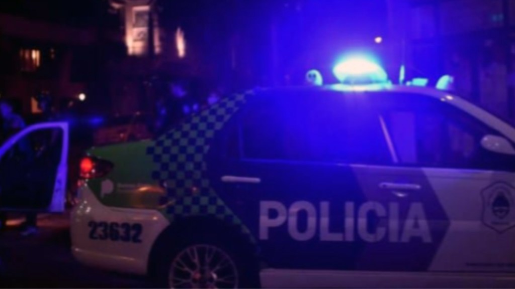 #POLICIALES | ASESINARON DE UN DISPARO A UN OFICIAL RETIRADO DE LA POLICÍA FEDERAL PARA ROBARLE SU&nbsp;CAMIONETA