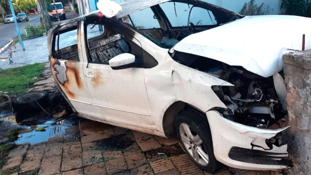 #DEMENCIAL | CHOCÓ UN AUTO ROBADO, DISCUTIÓ Y MATÓ A UN JOVEN DE UN TIRO EN LA&nbsp;CABEZA