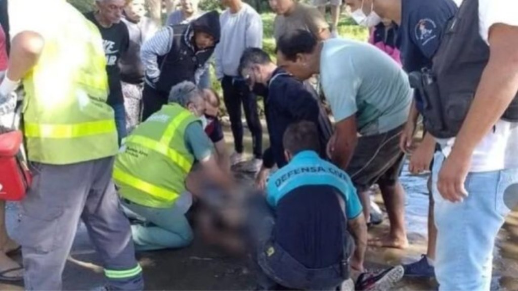 #TRAGEDIA | UN HOMBRE MURIÓ AHOGADO TRATANDO DE RESCATAR A SUS&nbsp;HIJOS