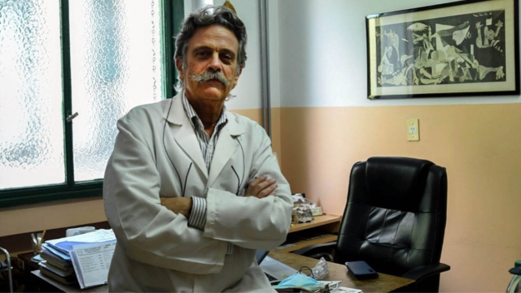 #COVID-19 | INFECTÓLOGO AFIRMA QUE SE VA CAMINO A DEJAR DE CONTAR LOS CASOS&nbsp;POSITIVOS