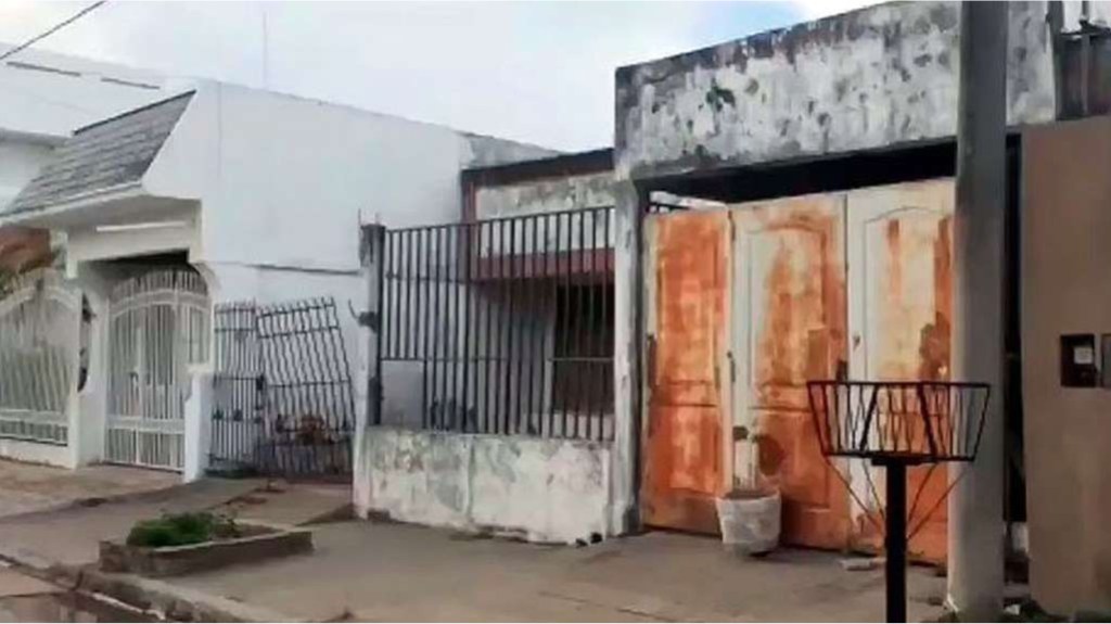 #POLICIALES | ESCALOFRIANTES DETALLES SOBRE LA MUJER QUE MURIÓ JUNTO AL CADÁVER SECO DE SU MADRE 