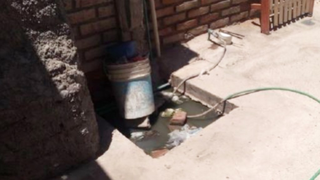 #TRAGEDIA | BEBÉ DE 8 MESES MURIÓ ASFIXIADO AL CAER A UNA CÁMARA&nbsp;SÉPTICA