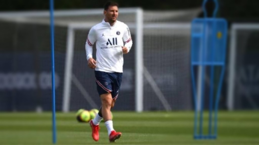 #FÚTBOL | MESSI ENTRENÓ CON NORMALIDAD EN EL PSG Y VOLVERÍA A JUGAR ESTE&nbsp;DOMINGO
