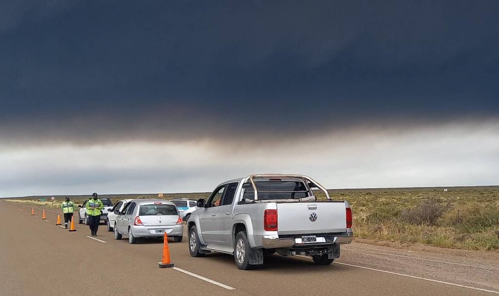 #INCENDIO | EVACUARON GENTE AISLADA EN PUERTO&nbsp;PIRÁMIDES