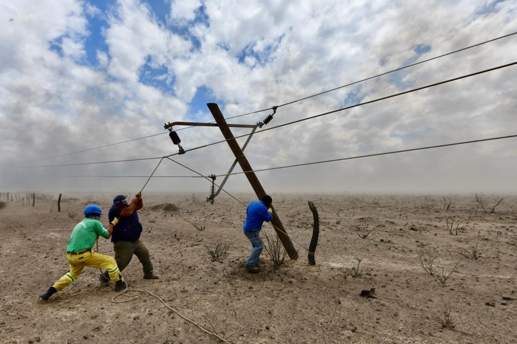 #INCENDIO | INTENTAN REESTABLECER LOS SERVICIOS EN PUERTO&nbsp;PIRÁMIDES