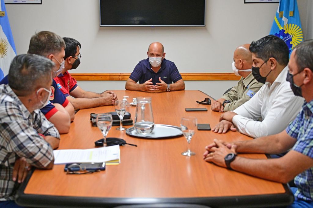 #CHUBUT | DIÁLOGO ENTRE BOMBEROS Y EL GOBIERNO PARA TRABAJAR EN&nbsp;CONJUNTO