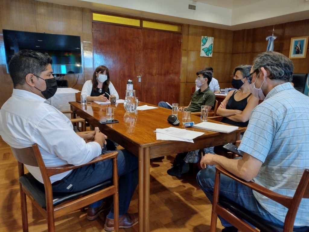 #CHUBUT | GOBIERNO Y GREMIOS DOCENTES VOLVIERON A&nbsp;REUNIRSE