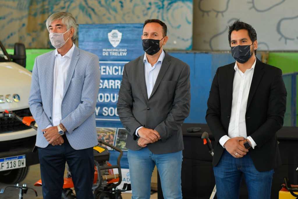 #TRELEW | ENTREGA DE CREDITOS Y AVANCE EN LA FABRICA MUNICIPAL DE&nbsp;ADOQUINES