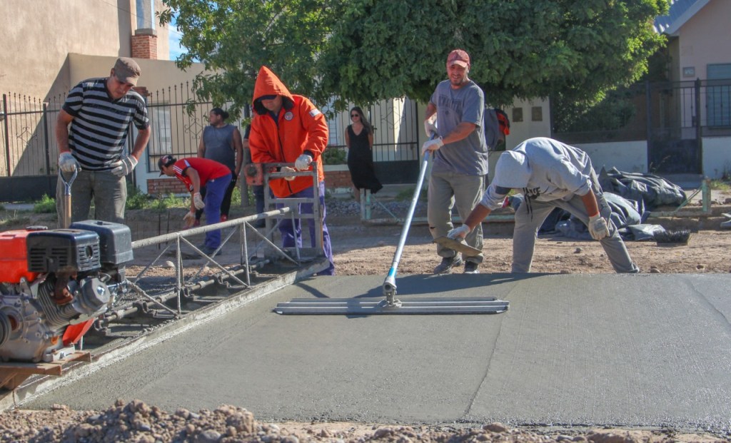 #RAWSON |  LOS VECINOS SE ORGANIZARON Y LOGRARON EL&nbsp;PAVIMENTO