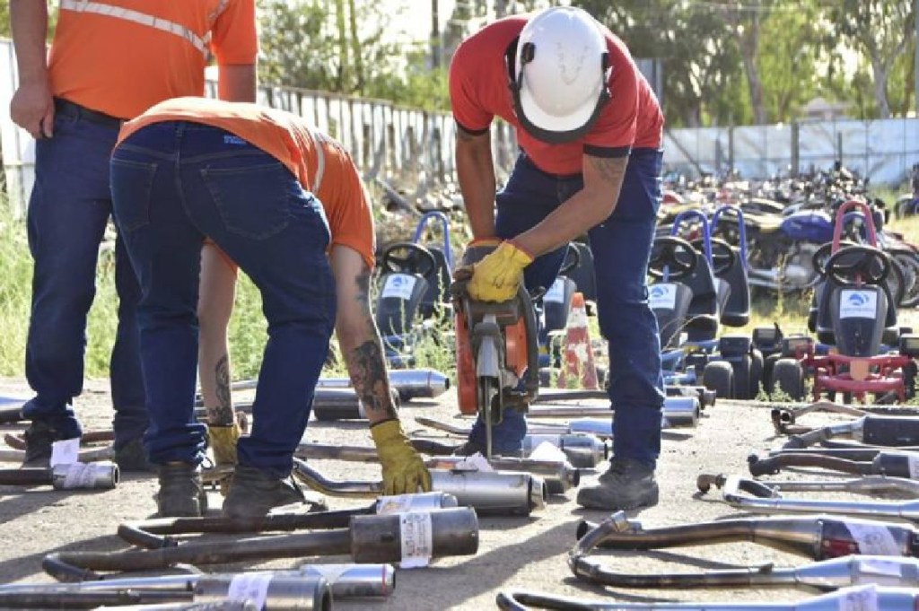 #PAÍS | MUNICIPIO DESTRUYE 75 CAÑOS DE ESCAPES NO&nbsp;REGLAMENTARIOS
