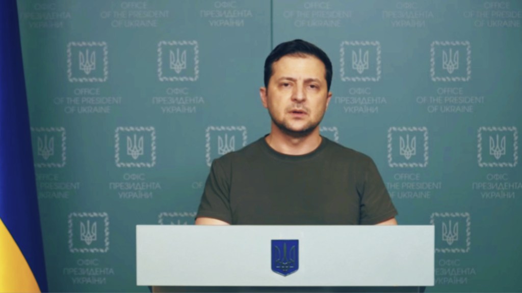 #GUERRA | TRADUCTORA UCRANIANA ROMPIÓ  EN LLANTO MIENTRAS TRADUCÍA EL MENSAJE DE&nbsp;ZELENSKI